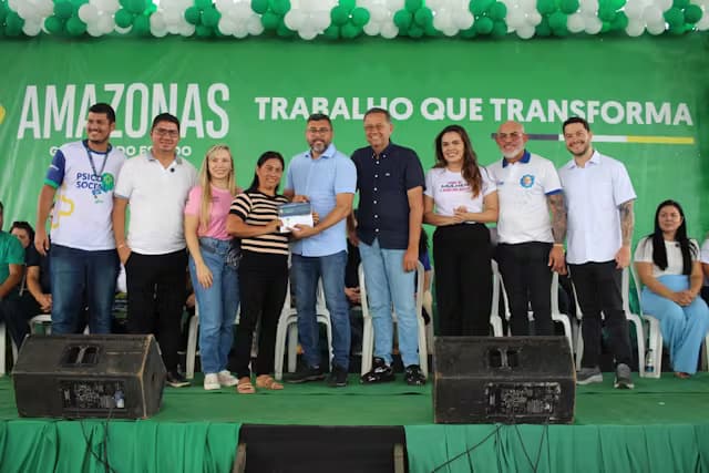 Governador Wilson Lima visita Urucurituba, inaugura Centro de Especialidades de Saúde, faz entrega de materiais e anuncia várias ações para o município